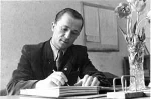 Postać dyrektora Witolda Sobieszczuka